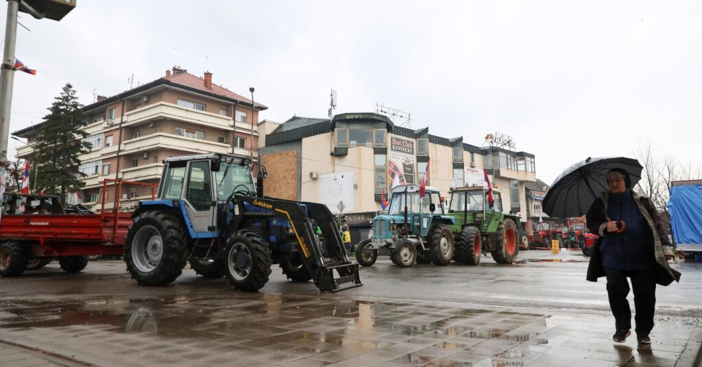 Porträt eines Teilnehmers der Manifestations agriculteurs Serbie während der Blockaden.