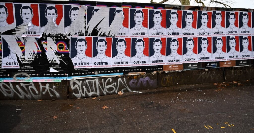 Fleurs et bougies en hommage au militant, Actualité Lyon sécurité 2026