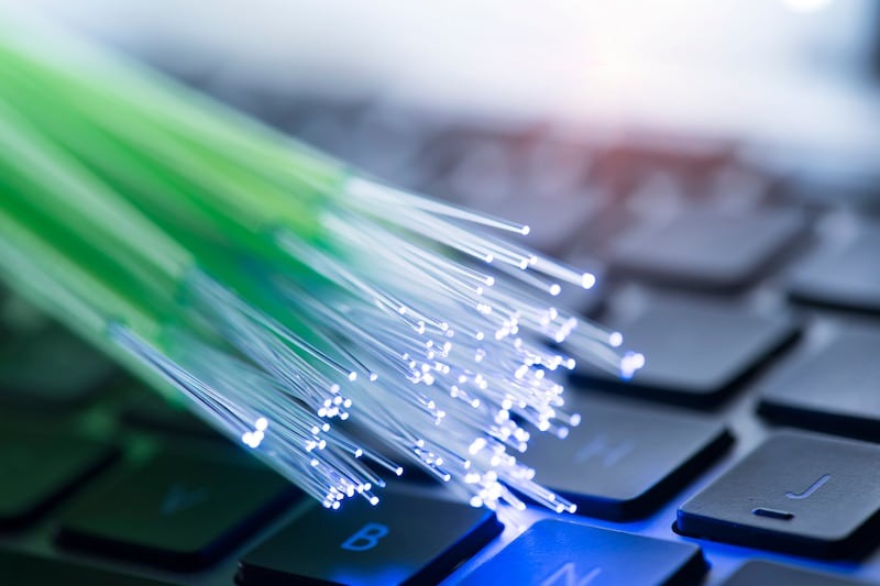 Réseau de câbles à haut débit et Infrastructures numériques entre l'Irak et les EAU.