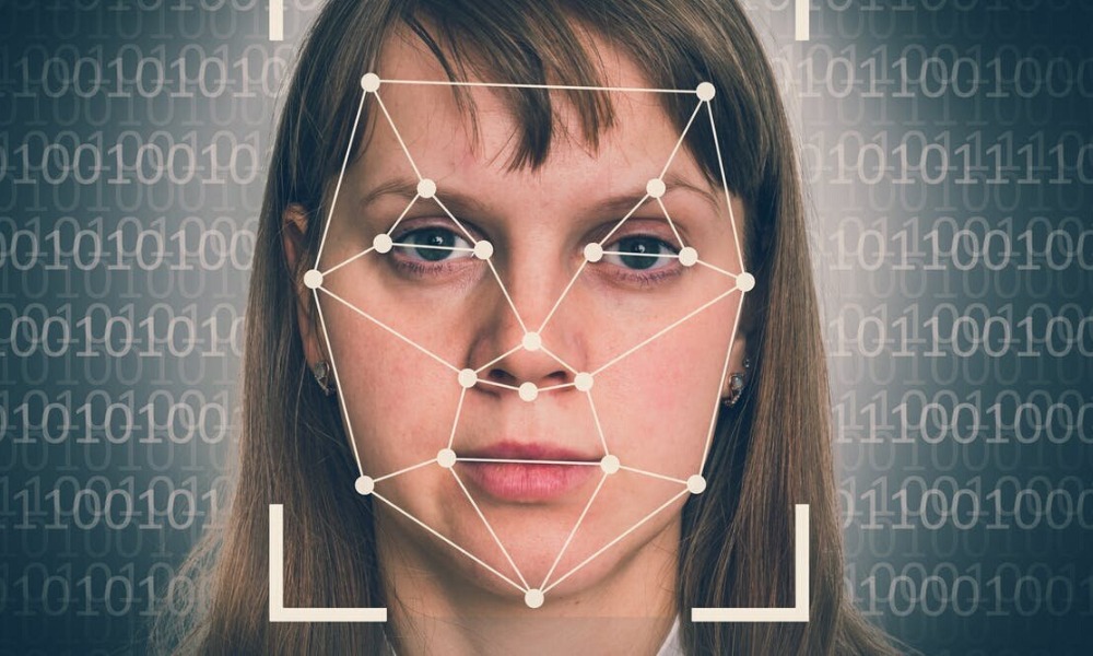 Une poignée de main numérique symbolisant l'accord entre Le Royaume-Uni et Microsoft.