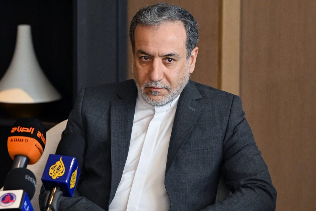 Site dévasté après l'Attaque école Minab en 2026 à Hormozgan