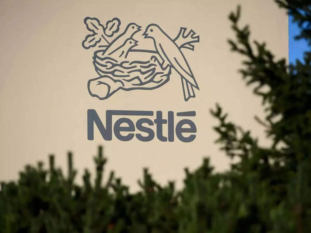 Philipp Navratil présentant le Nestlé nouveau système de bonus à Londres.
