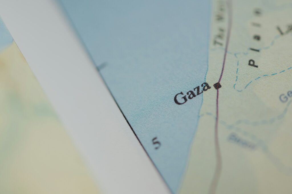 Les navires de la Flottille d'aide à Gaza naviguant vers la côte
