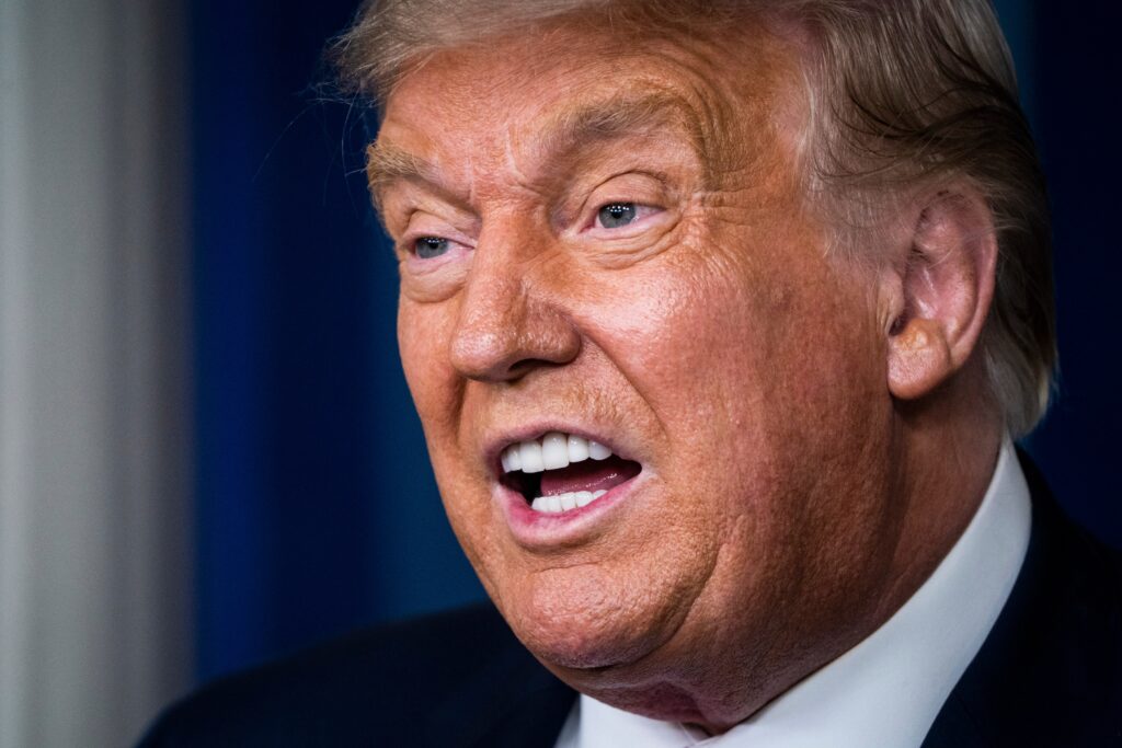 Soldats préparant leur départ après les annonces de Trump.