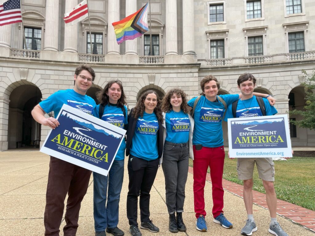 L’Appel d’Environment America : Rejoignez la Lutte pour un Avenir Durable