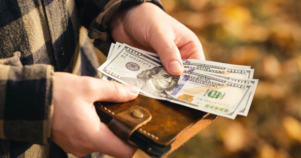 Tension Financière Américaine Persistante Malgré le Recul de l’Inflation