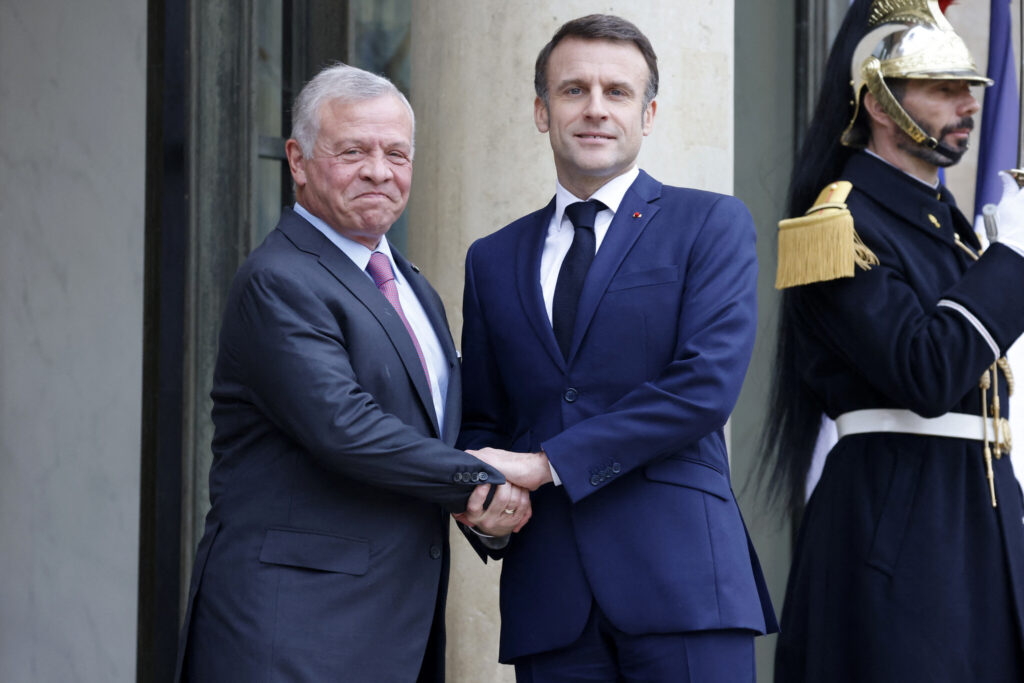 Le Roi de Jordanie et le Président français discutent de la crise humanitaire à Gaza
