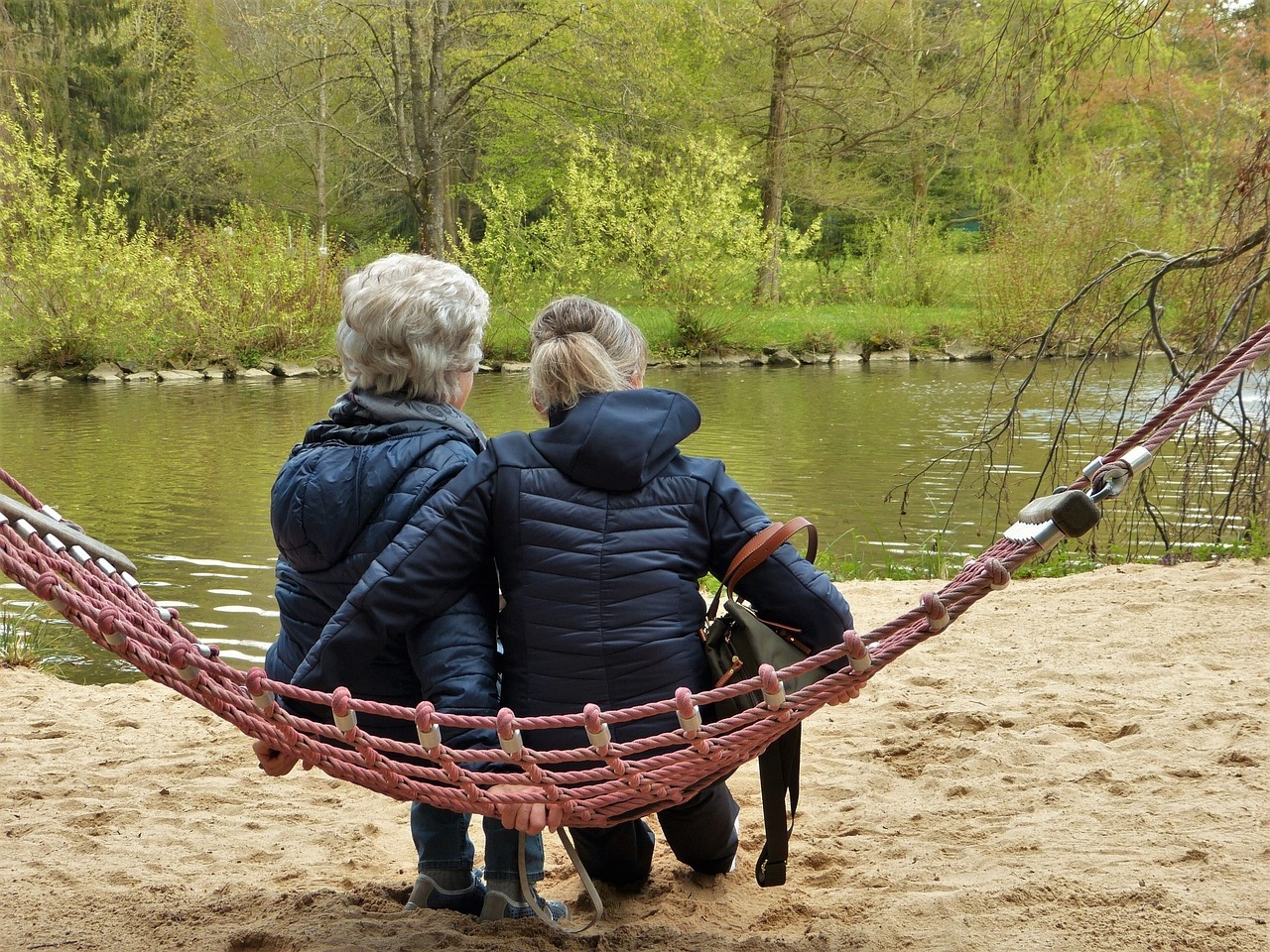 La ménopause touche des femmes de multiples âges pendant des années. Bien que 80 % des femmes en ménopause en France souffrent de bouffées de chaleur, il y a toujours peu d'études qui se penchent sur des solutions efficaces contre les symptômes de la ménopause.