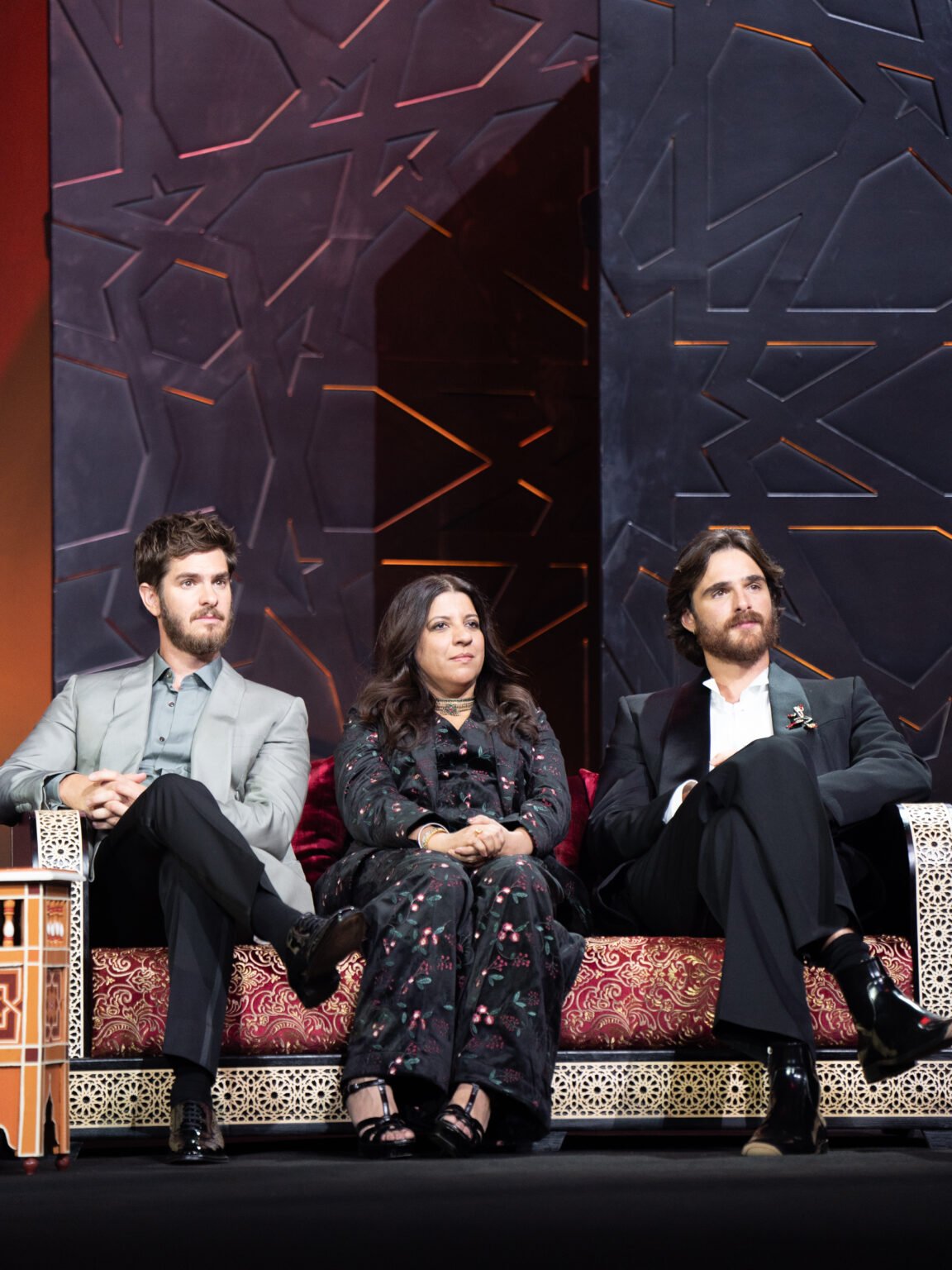 De gauche à droite: Andrew Garfield, Zoya Akhtar et Jacob elordi lors de la 21ème cérémonie du Festival International du Film de Marrakech ©assaoud