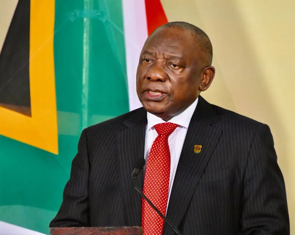 La Réforme Agraire en Afrique du Sud, une réforme qui cause des tensions et pourrait mener à la catastrophe. Le président sud-africain Cyril Ramaphosa soutient une réforme agraire qui pourrait mener à la ruine de son pays.