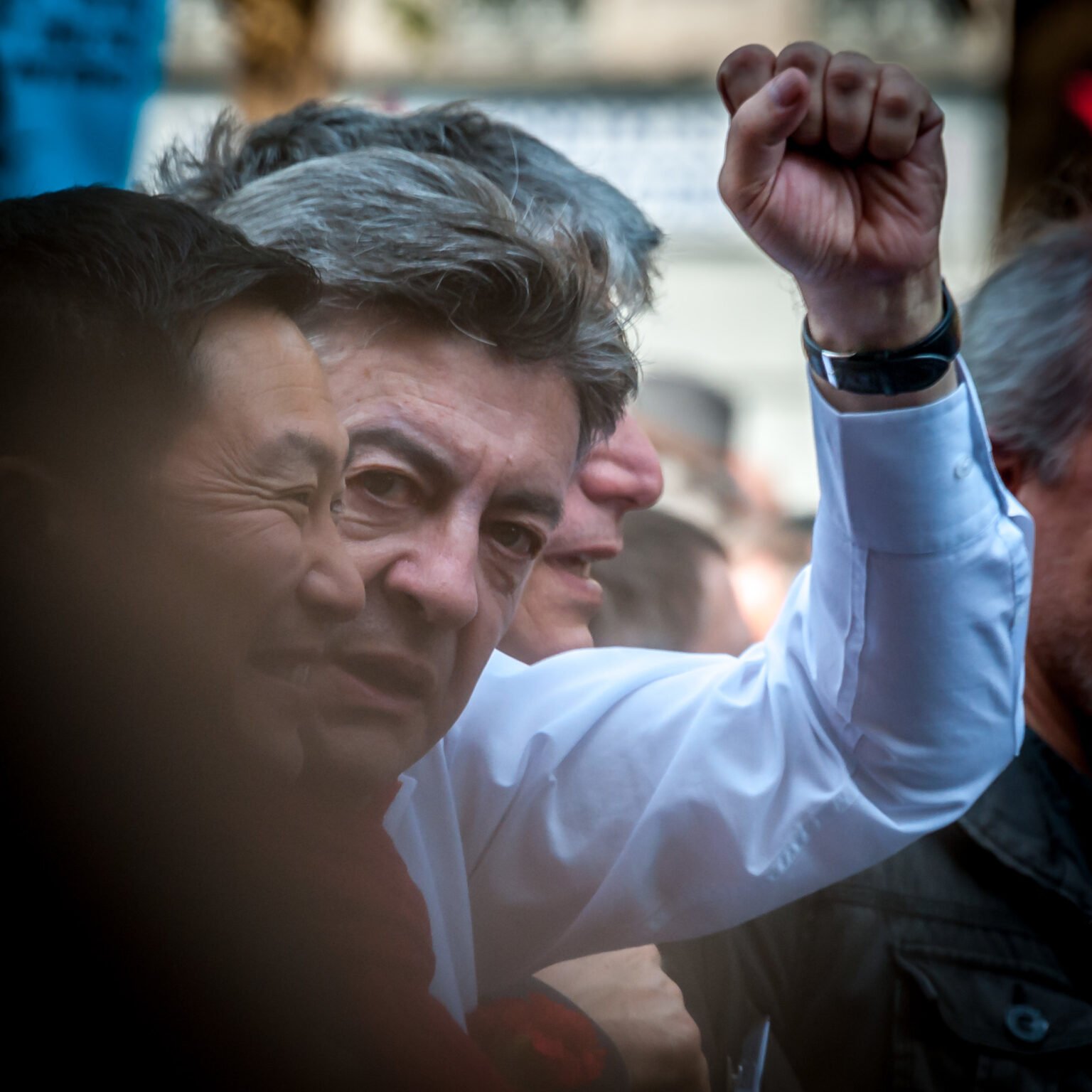 Mélenchon, à la tête de La France Insoumise ne fait même pas l'unanimité dans son parti quant à la politique de "recrutement" d'un électorat maghrébin.