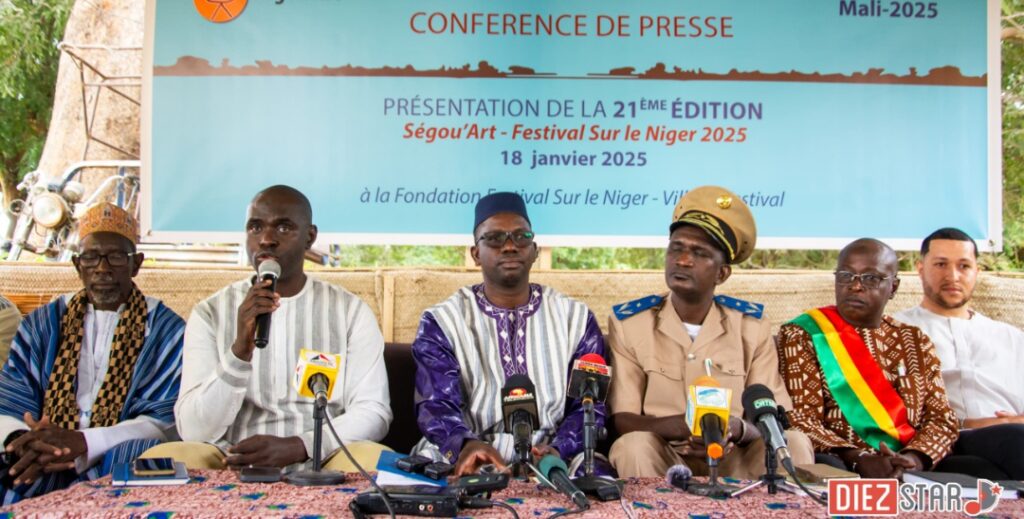 Une conférence de presse donnée à l'occasion de Ségou'Art