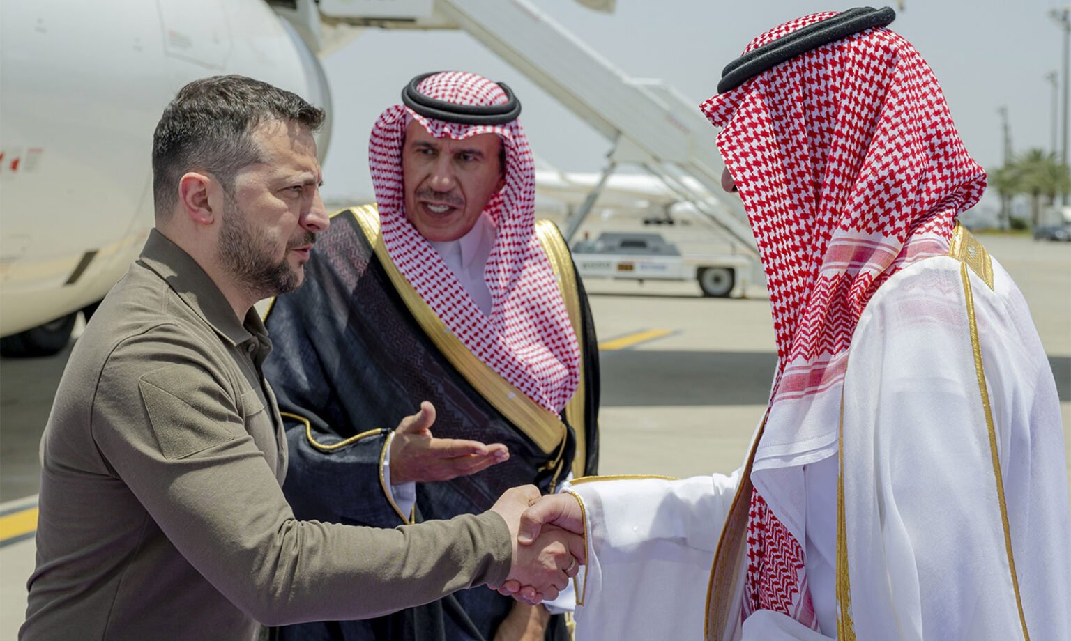 Volodymyr Zelensky espérait obtenir un cessez-le-feu à Riyad dès 2023 mais en 2025, les discussions se poursuivent. ©Agence de presse Saoudienne