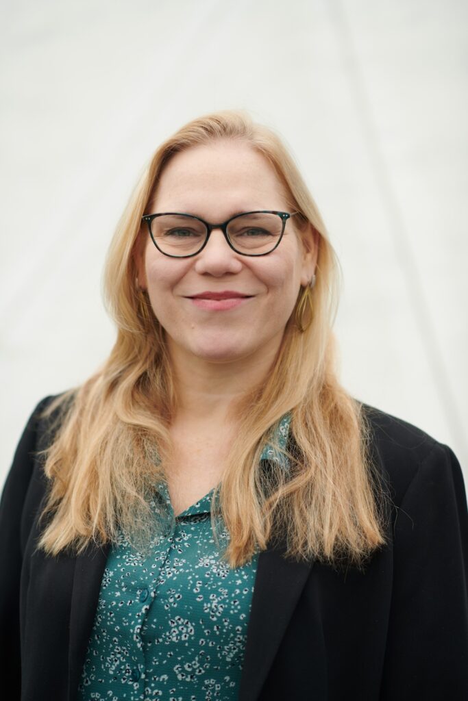 Susi Snyder prévient que la menace de l'arme nucléaire ne prend pas en compte les effets dévastateurs que cela aura au long-terme. Cette meance fera peur au dirigeants du Moyen-Orient pendant un petit bout de temps mais pourrait détruire la région pour des années à venir.