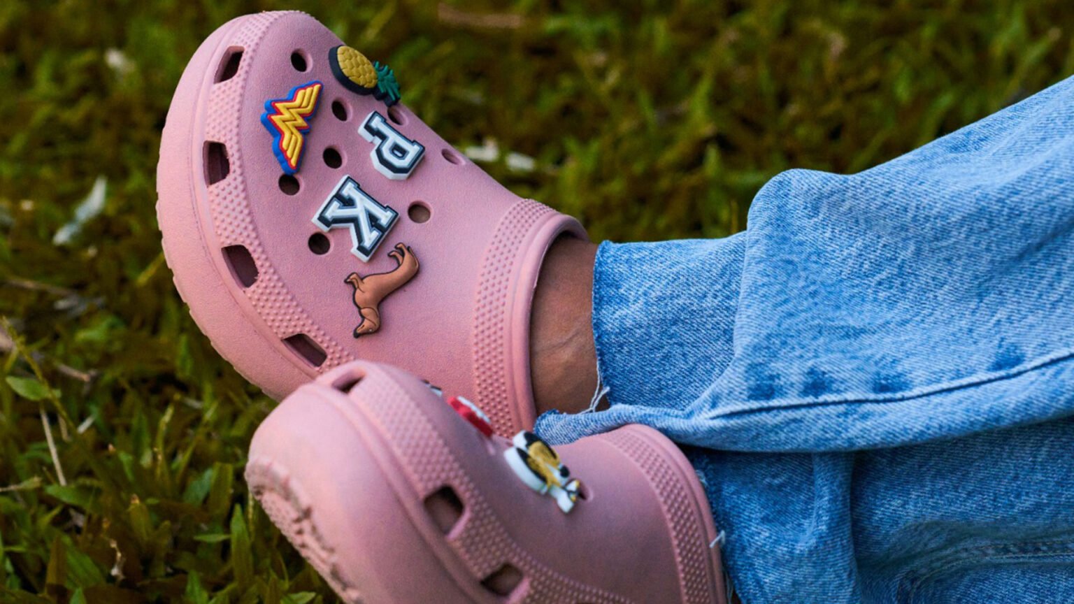 Les chaussures crocs ne font pas l'unanimité