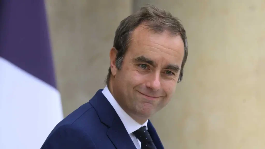 Lecornu vient d'arriver, et pourtant il n'a pas encore pris d'assaut le coeur des Français.