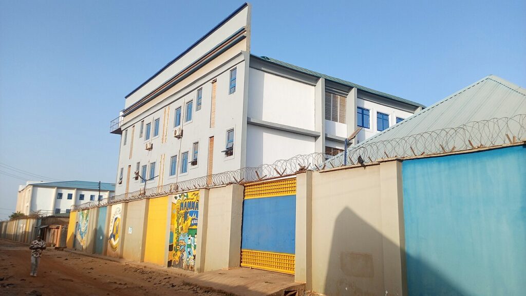 Manna Academy, une école au Nigeria.