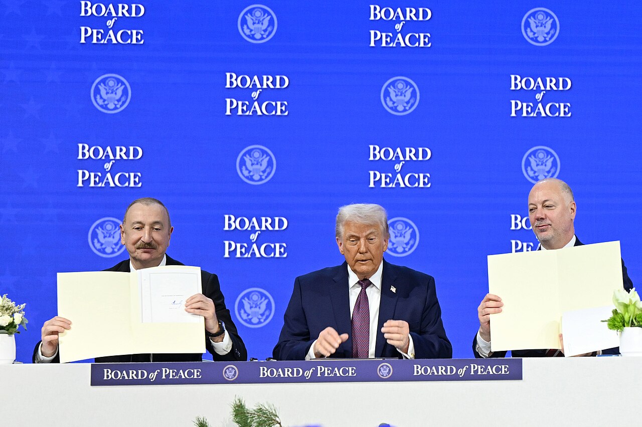 La Cérémonie de Signature de la Charte du Conseil de la Paix en Janvier 2026 par Trump à Davos. Press Service of the President of the ©Republic of Azerbaijan