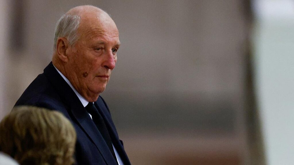 Vue de l'établissement médical où le Roi Harald hospitalisé Espagne est soigné.