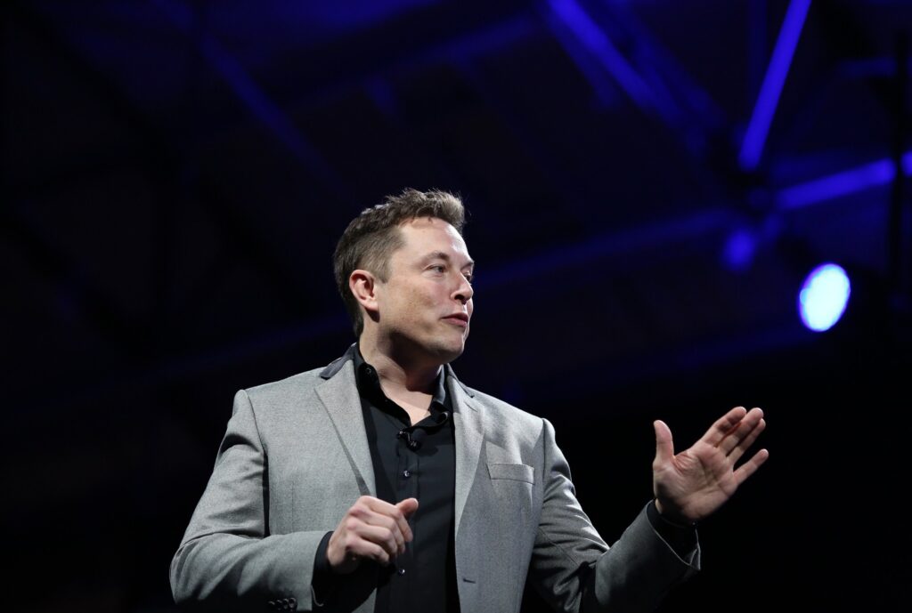 Image montrant un terminal Starlink, symbole de comment Musk bloque Starlink en Russie pour limiter l’usage militaire