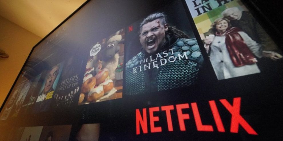 Régulation plateformes streaming Londres impose les normes de la télévision à Netflix et Disney Plus Londres 2026 Le rôle de l'Ofcom dans la régulation plateformes streaming en 2026.