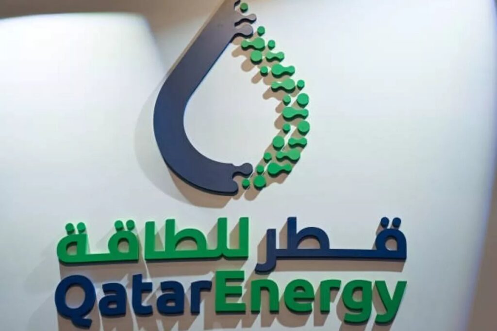 QatarEnergy à l’arrêt : vers une Crise Gaz Naturel Liquéfié mondiale sans précédent Doha 2026 Vue du site de QatarEnergy affecté par la Crise Gaz Naturel Liquéfié.