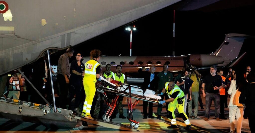 Rapatriement des Italiens Dubaï : Rome évacue ses ressortissants en urgence Dubaï 2026 Ministre Antonio Tajani au Sénat expliquant le Rapatriement des Italiens Dubaï