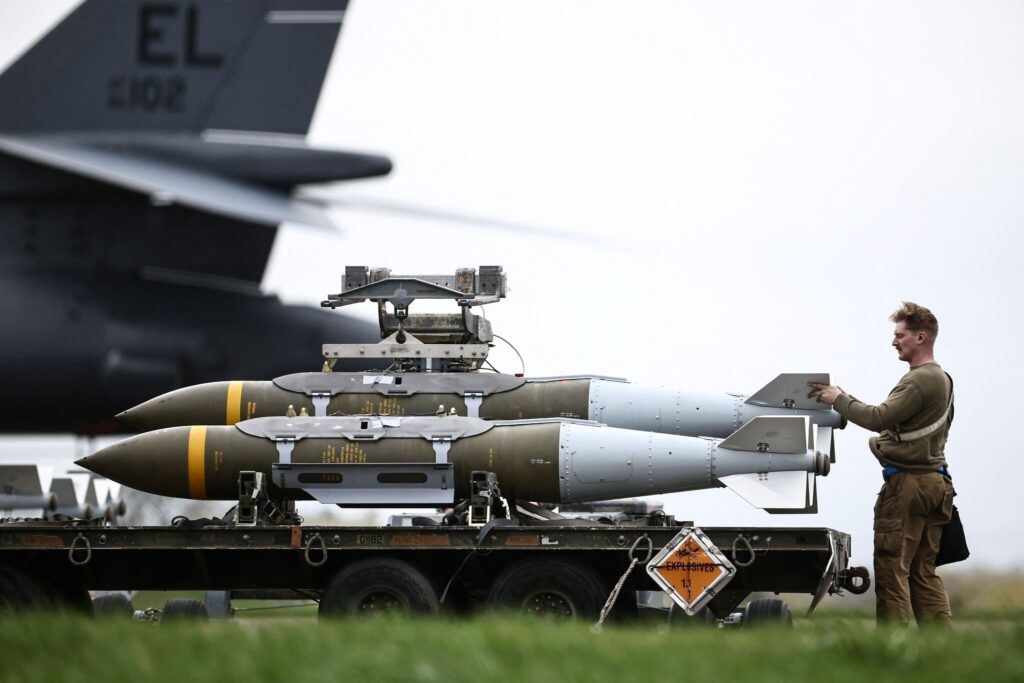 Analyse graphique illustrant le Coût de la guerre contre l'Iran s'élevant à 12 milliards de dollars en 2026.