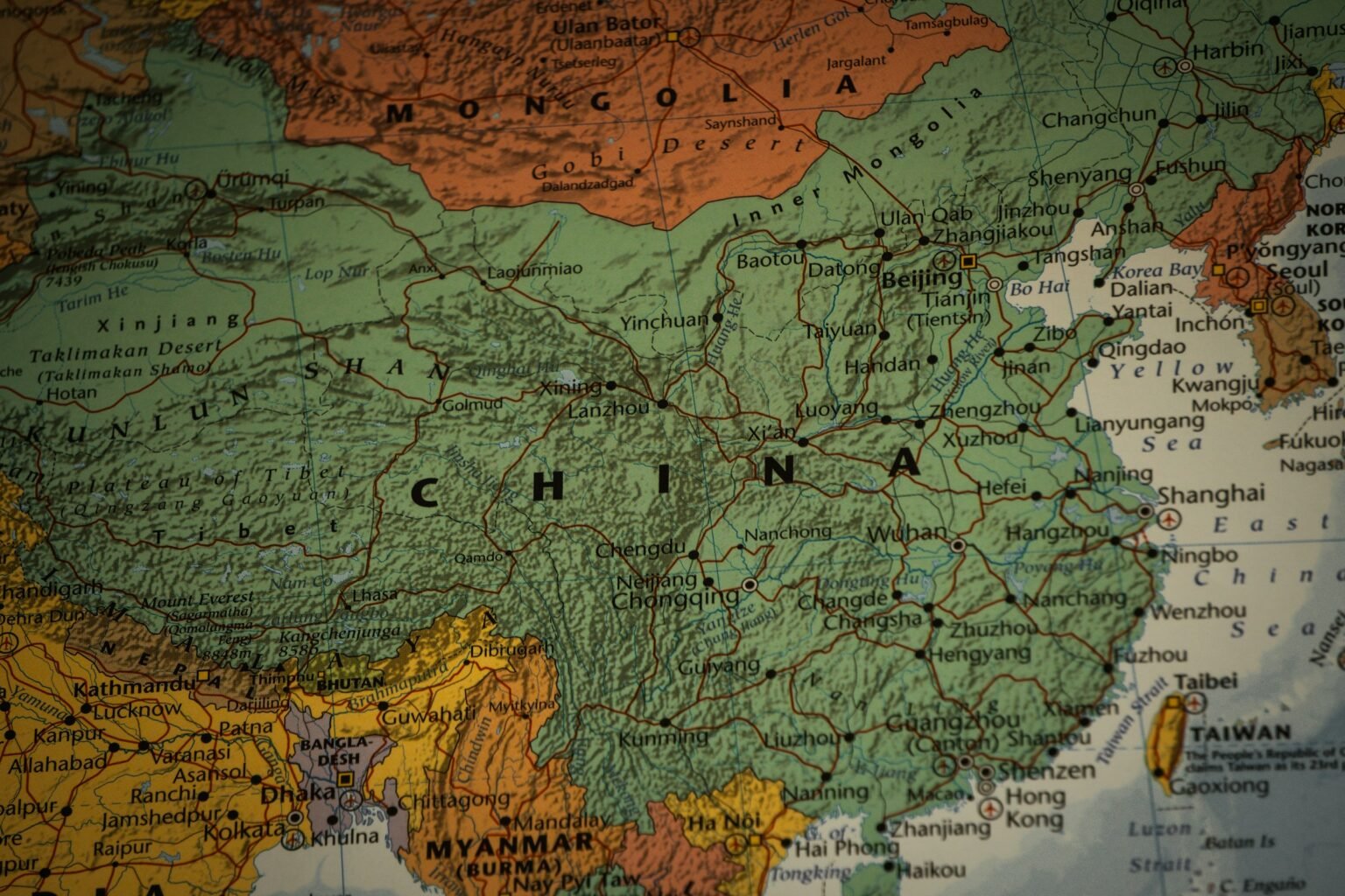 Crise technologique car la Chine menace l'UE