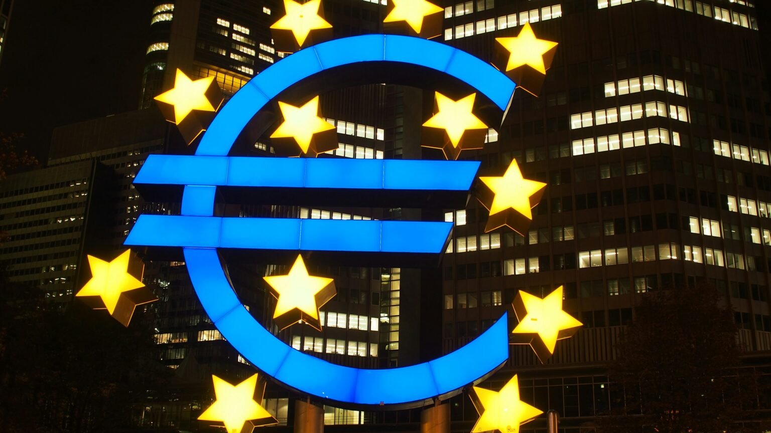 Les banques européennes adoptent les cryptomonnaies pour transformer le secteur financier Impact de la loi MiCA sur le secteur Crypto en Europe