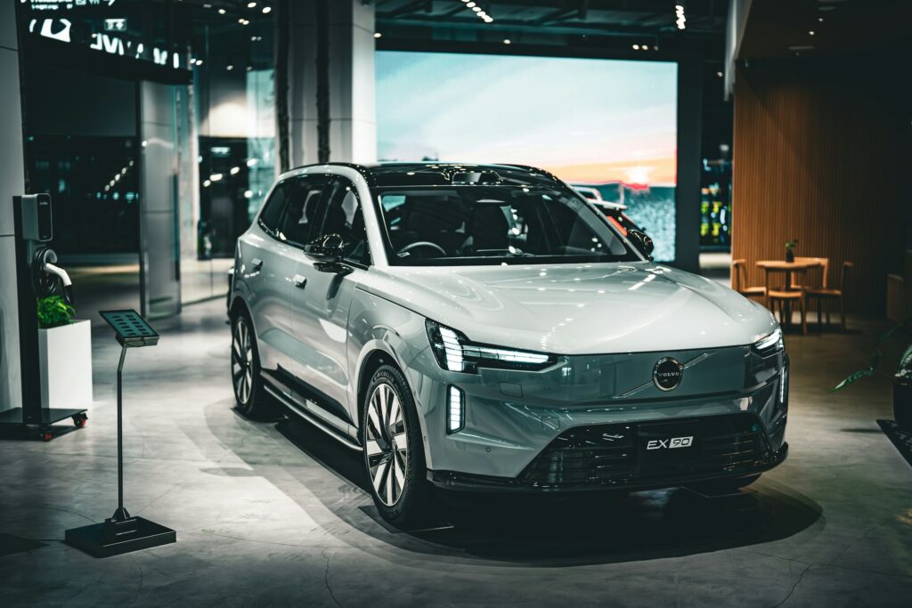 Le marché des véhicules électriques progresse en Europe suite à la hausse du prix des carburants Charge rapide de nouveaux véhicules électriques