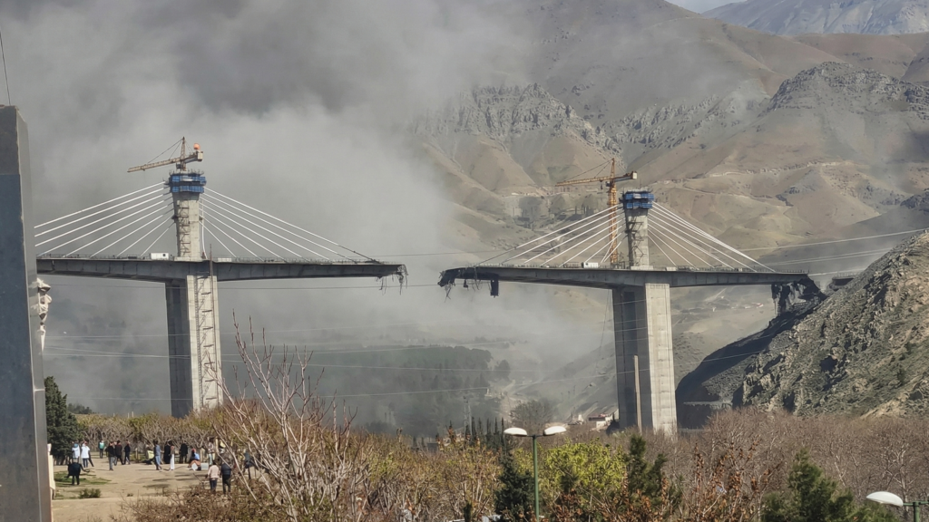 Trump prévient : centrales iraniennes menacées