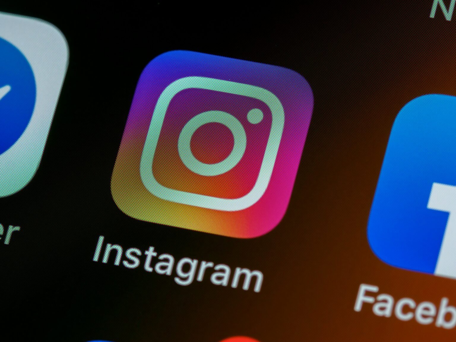 L’UE annonce que son application de vérification de l’âge est prête pour protéger les mineurs Utilisation de l'application de vérification de l'âge sur mobile