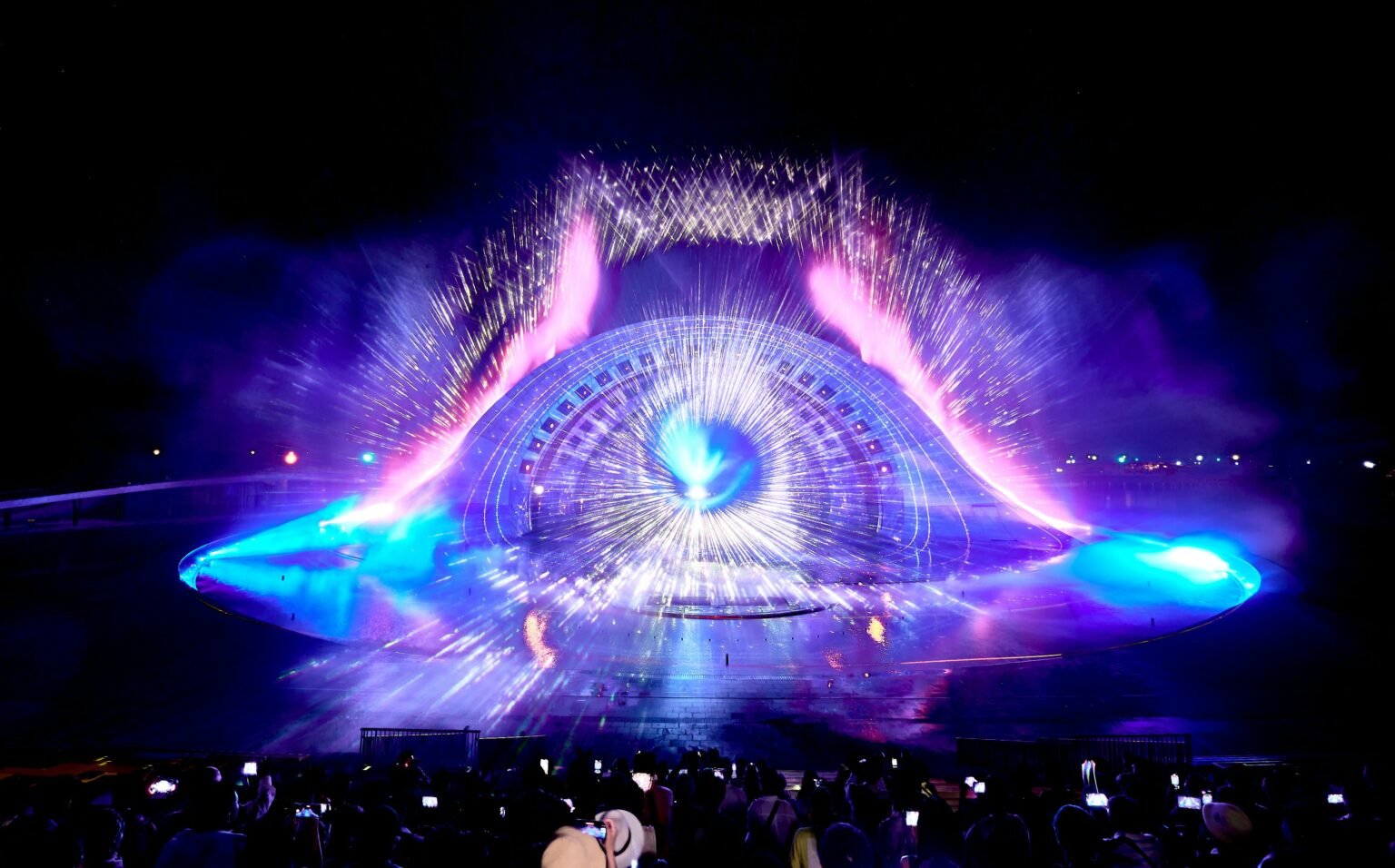 Eurovision 2026 : La Finlande favorite pour remporter la grande finale à Vienne Pete Parkkonen en finale de l'Eurovision