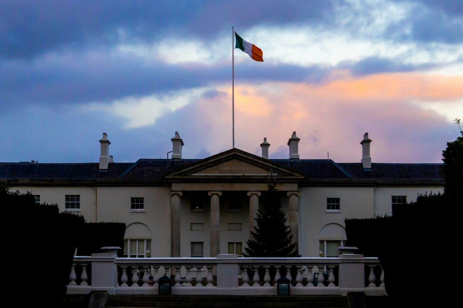 L’Irlande va interdire les marchandises provenant des colonies israéliennes en Cisjordanie Débats parlementaires sur le commerce en Irlande