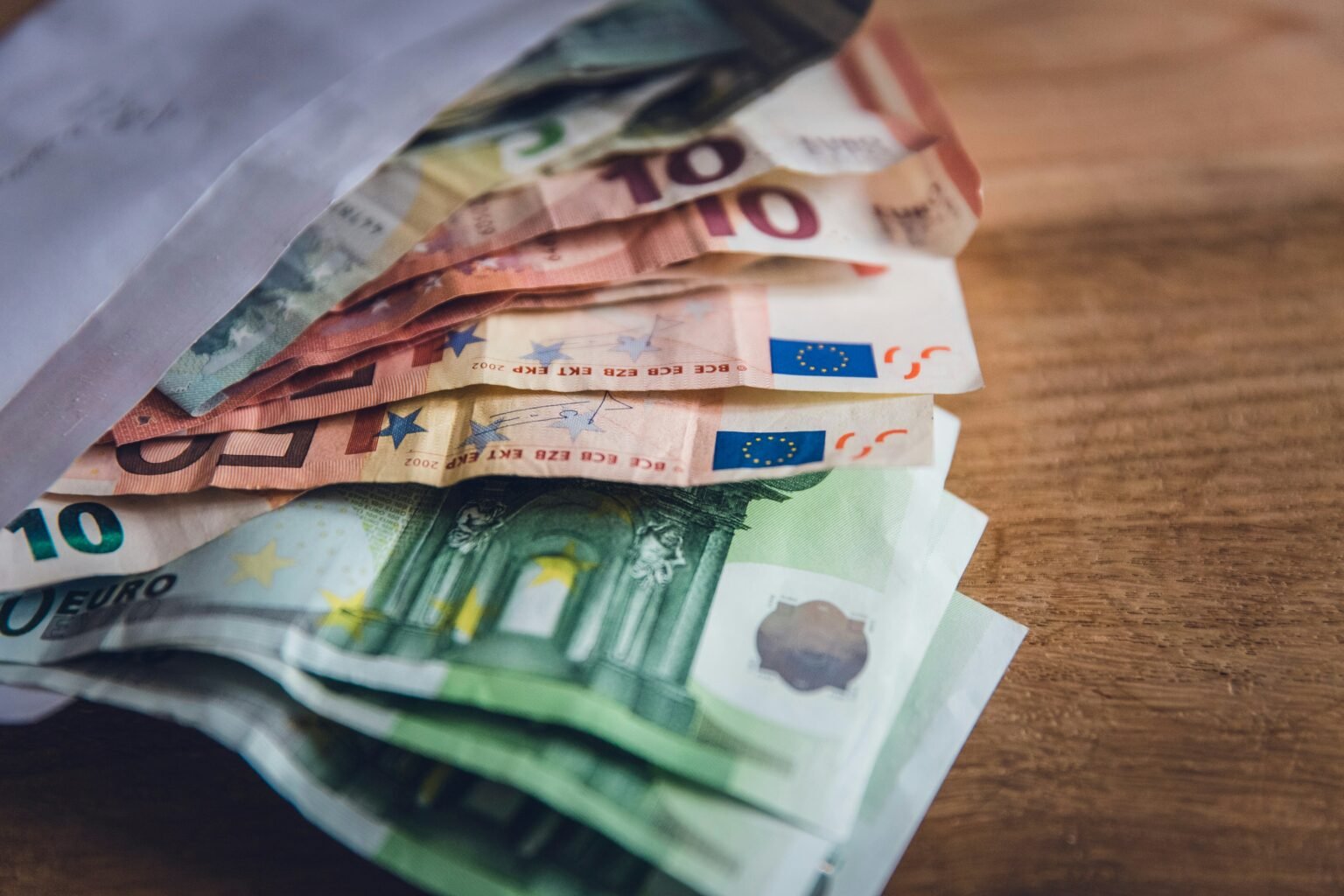 Le Prix du diesel dans l’UE sous les 2 € mais le conflit iranien menace ce répit Visualisation du Prix du diesel dans l'UE en station