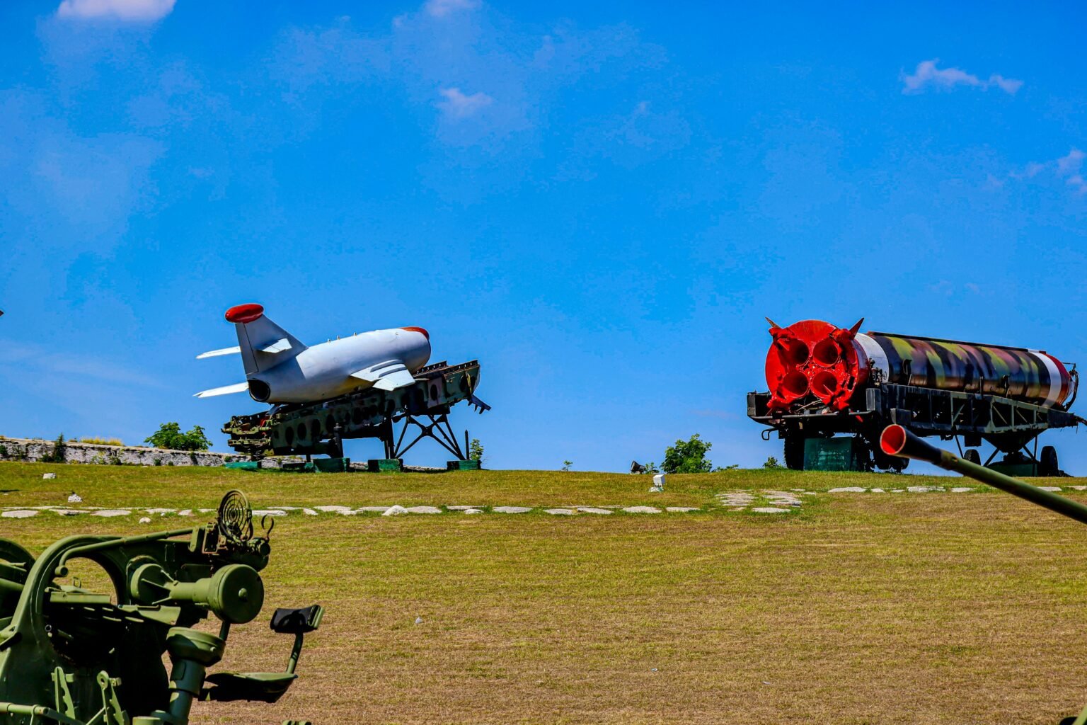 Des munitions d'artillerie subissant la hausse du prix des armes en Europe.