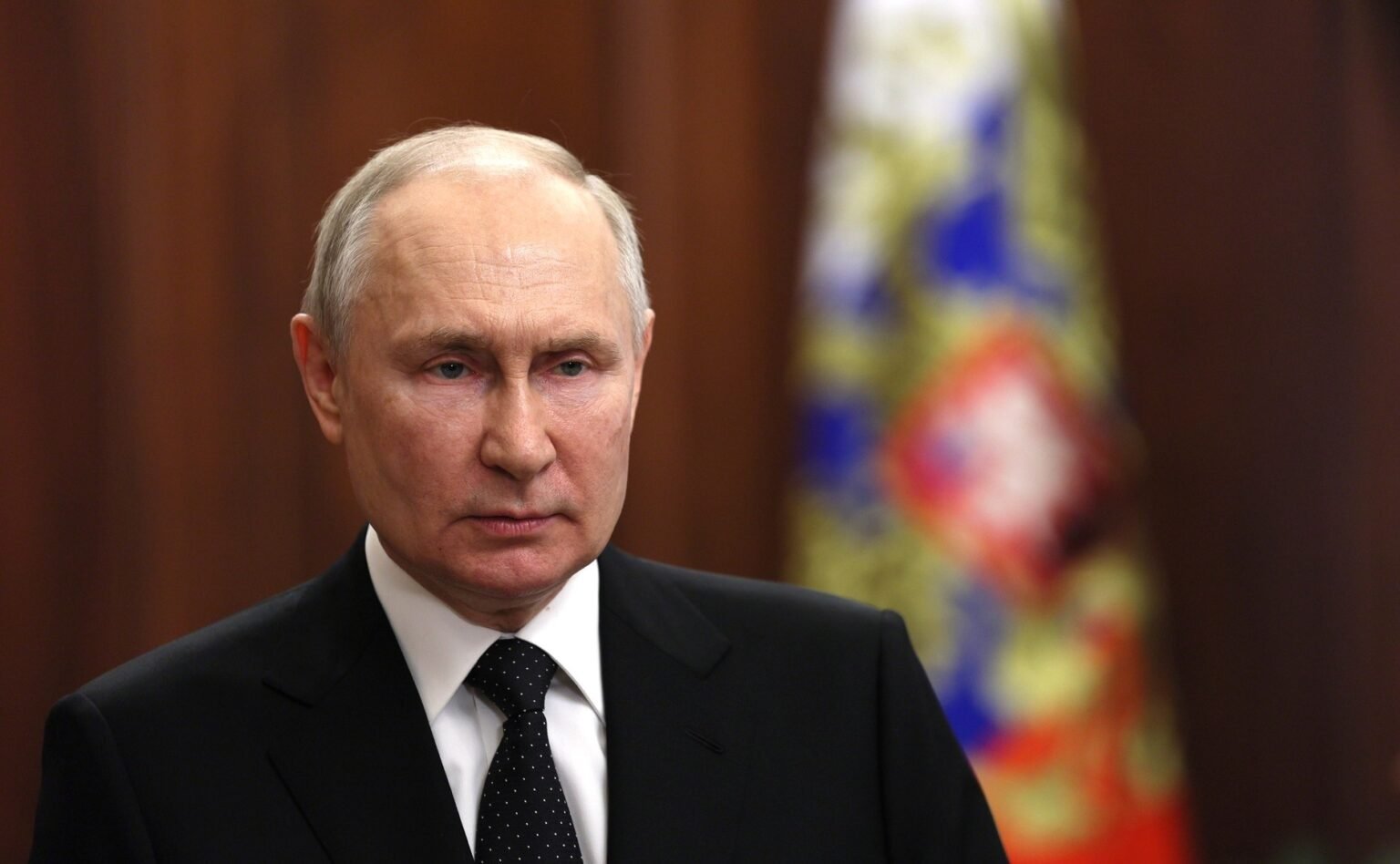 Poutine affirme que la Russie rejette formellement la transformation de l’Union européenne en un bloc armé Poutine s'oppose à ce que l'UE devienne un bloc militaire