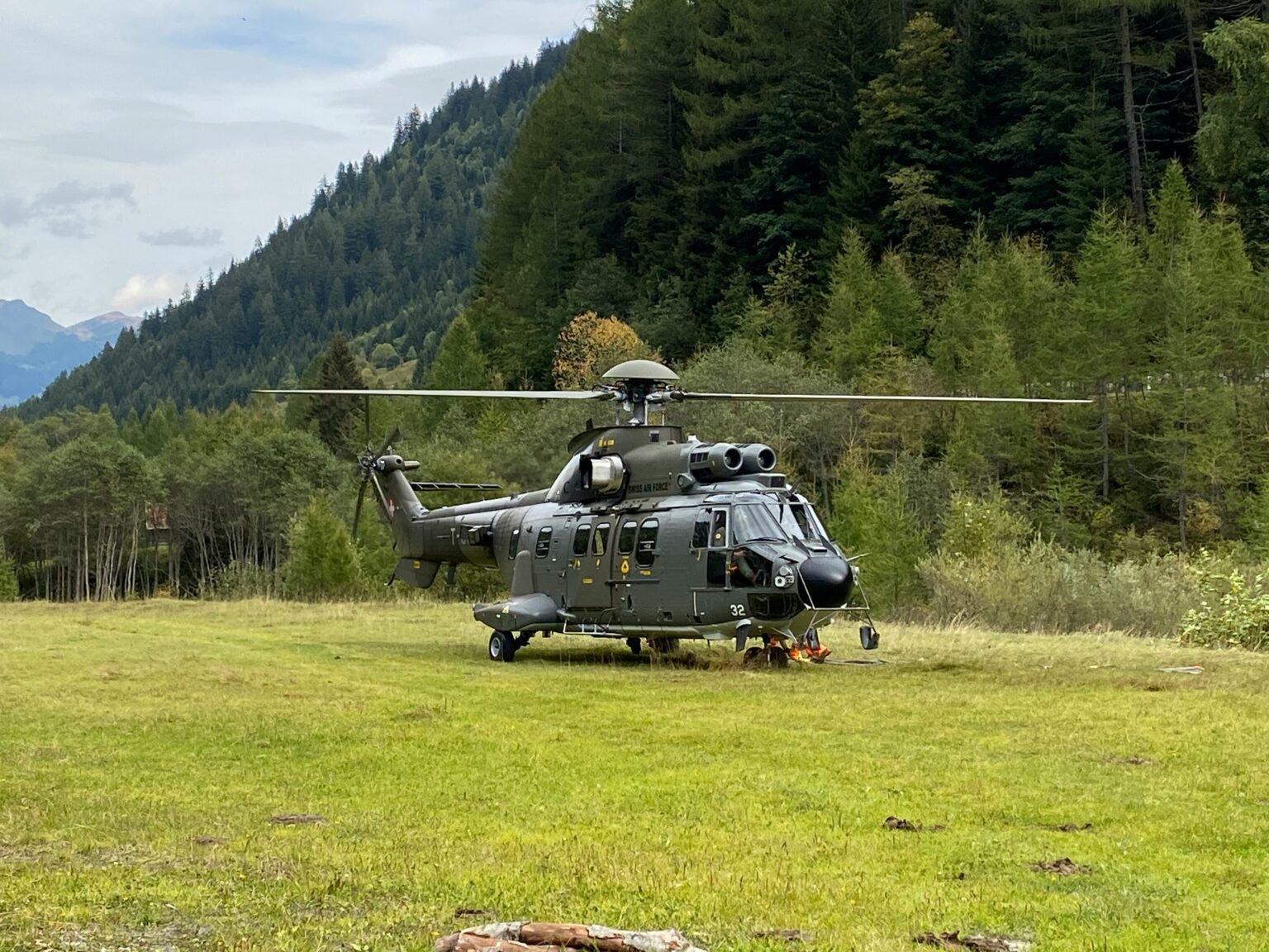 La France et la Suisse approuvent un plan militaire commun pour le sommet du G7 66rythfgvn 1