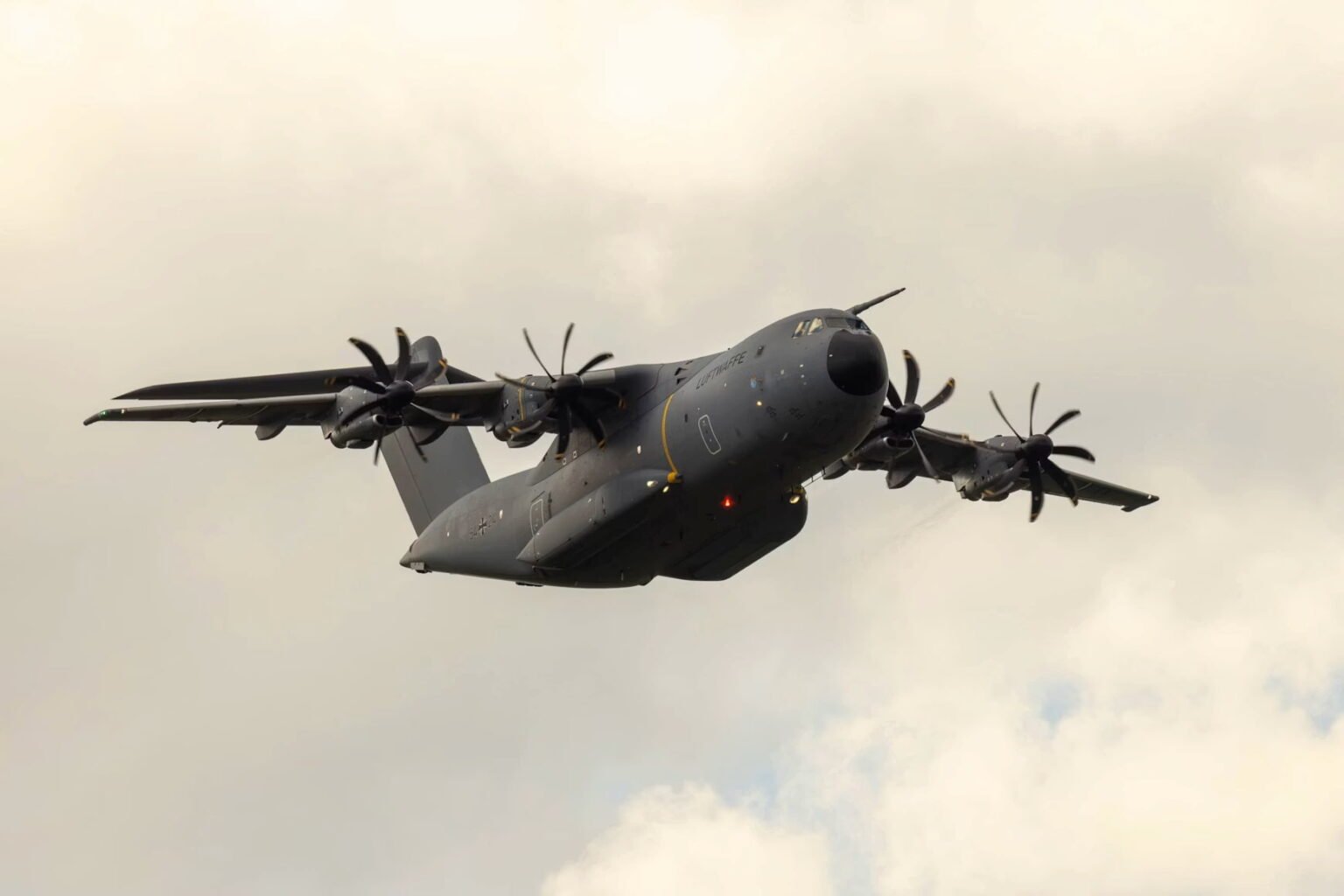 Airbus A400M avion cargo France