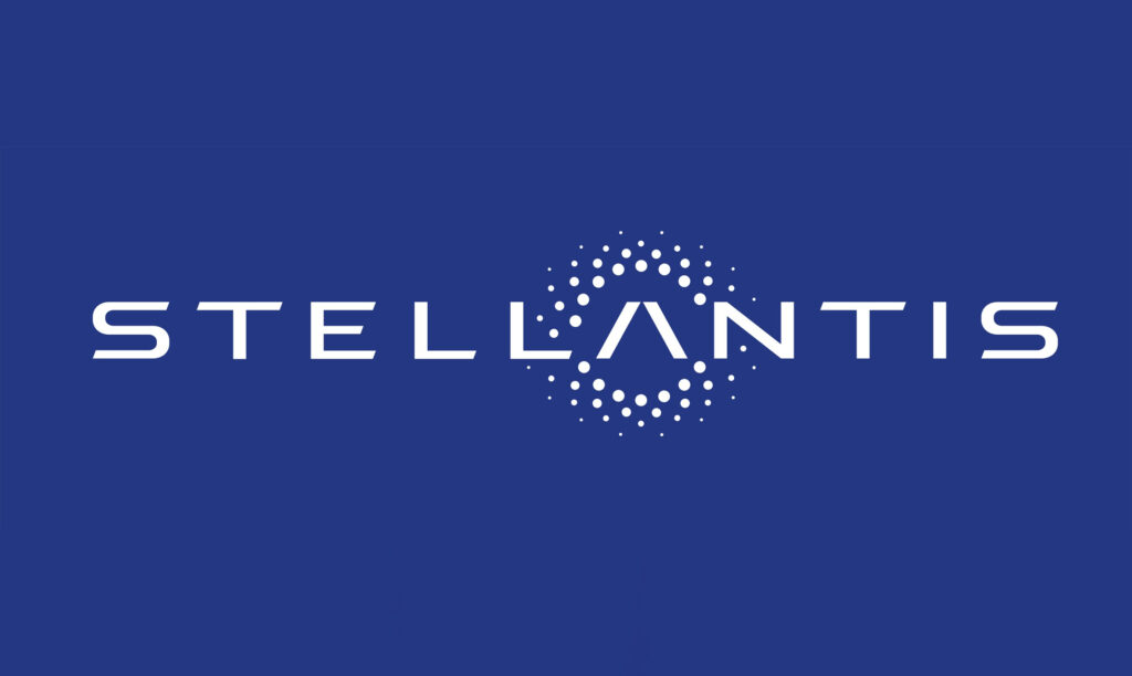 Modernisation des robots de montage soutenue par le constructeur Stellantis.