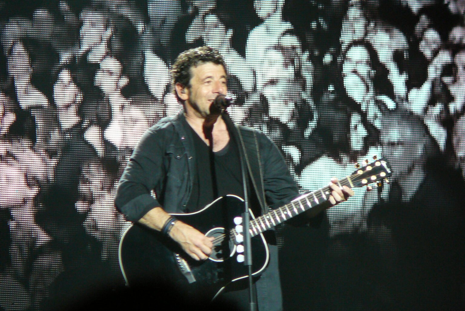 Patrick Bruel est en garde à vue suite à des accusations de viol et harcèlement sexuel wefgfdfgh