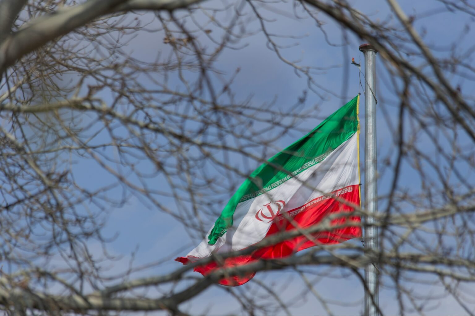Le guide suprême de l’Iran affirme que la signature de Trump est sans valeur Le guide suprême Mojtaba Khamenei Iran