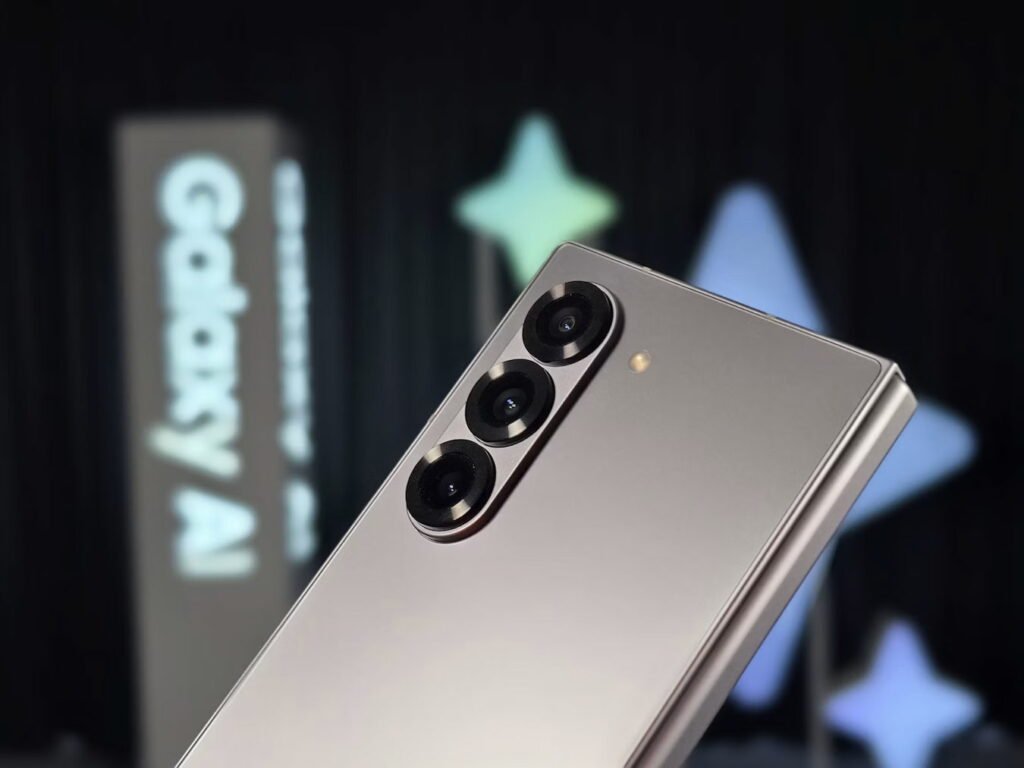 Record historique en Europe : les Galaxy Z Fold8 et Flip8 s’arrachent en précommande Galaxy Z Fold8 déplié montrant son grand écran intérieur au format 4:3