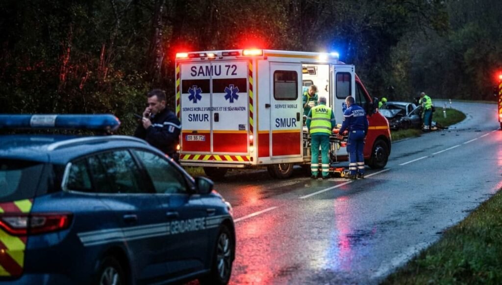 Sarthe : grave accident dans la nuit à La Flèche, quatre blessés en état critique Route départementale fermée de nuit à La Flèche avec rubalise des gendarmes