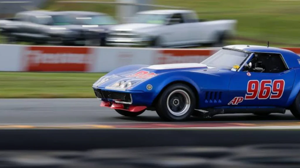 Art on Wheels Vintage Weekend débute à Road America Art on Wheels Vintage Weekend débute à Road America