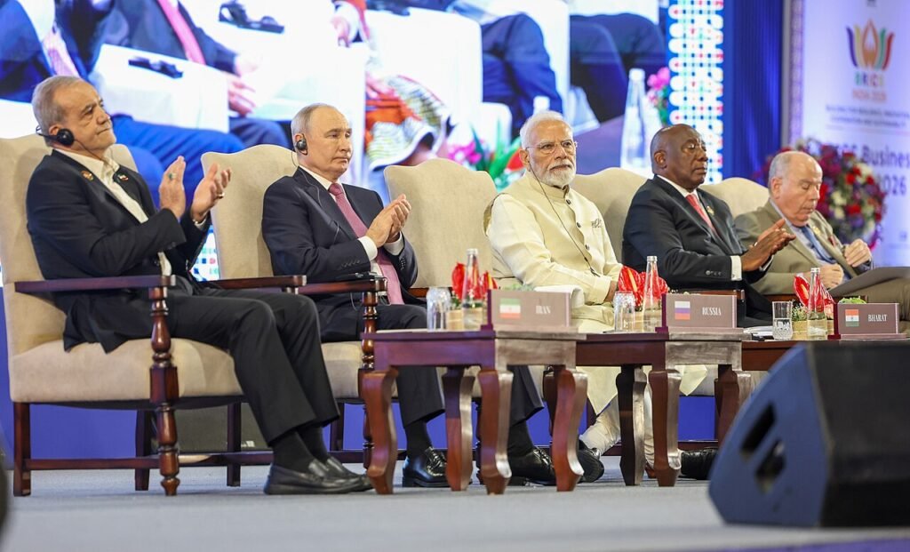 La percée des houthistes au Yémen met les BRICS face à leurs divisions Les dirigeants du BRICS participent au Forum commercial du BRICS 2026 en marge du 18e Sommet du BRICS au Bharat Mandapam © Bureau du Premier Ministre, Gouvernement de l'Inde